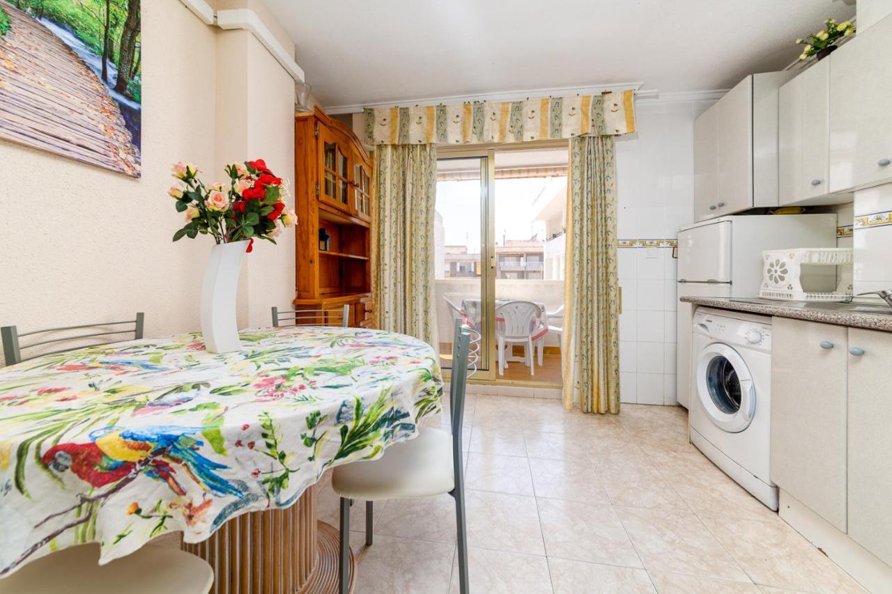 Apartment Studio Relax Torrevieja Eksteriør billede